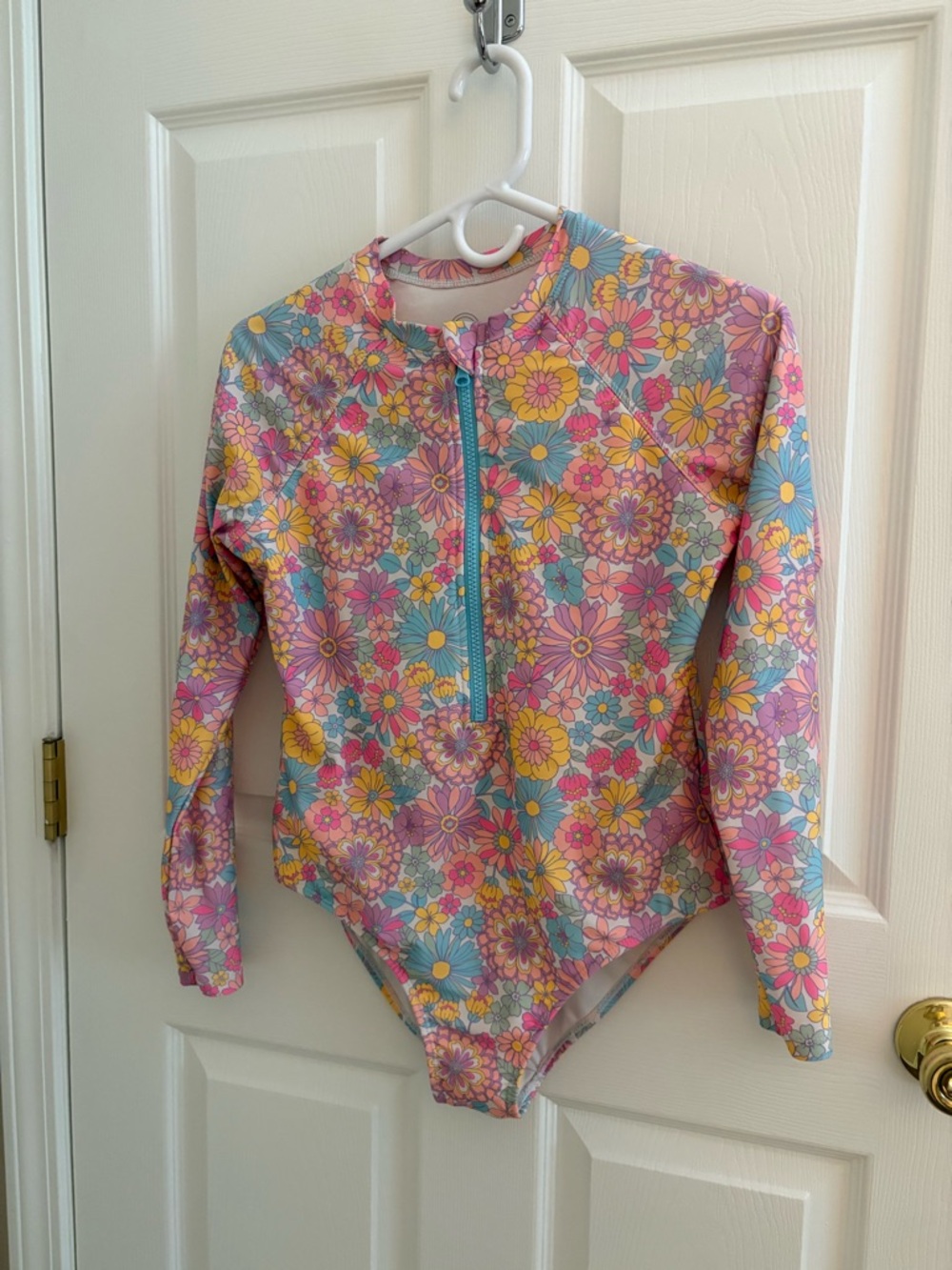 Floral Long-Sleeve Rashguard Swimsuit - GIRL’S Size XXL (18)